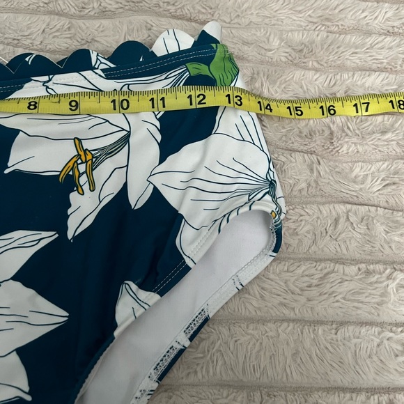 Mustard, white and green flower two piece swimsuit. Size L . From cup she - Picture 12 of 16